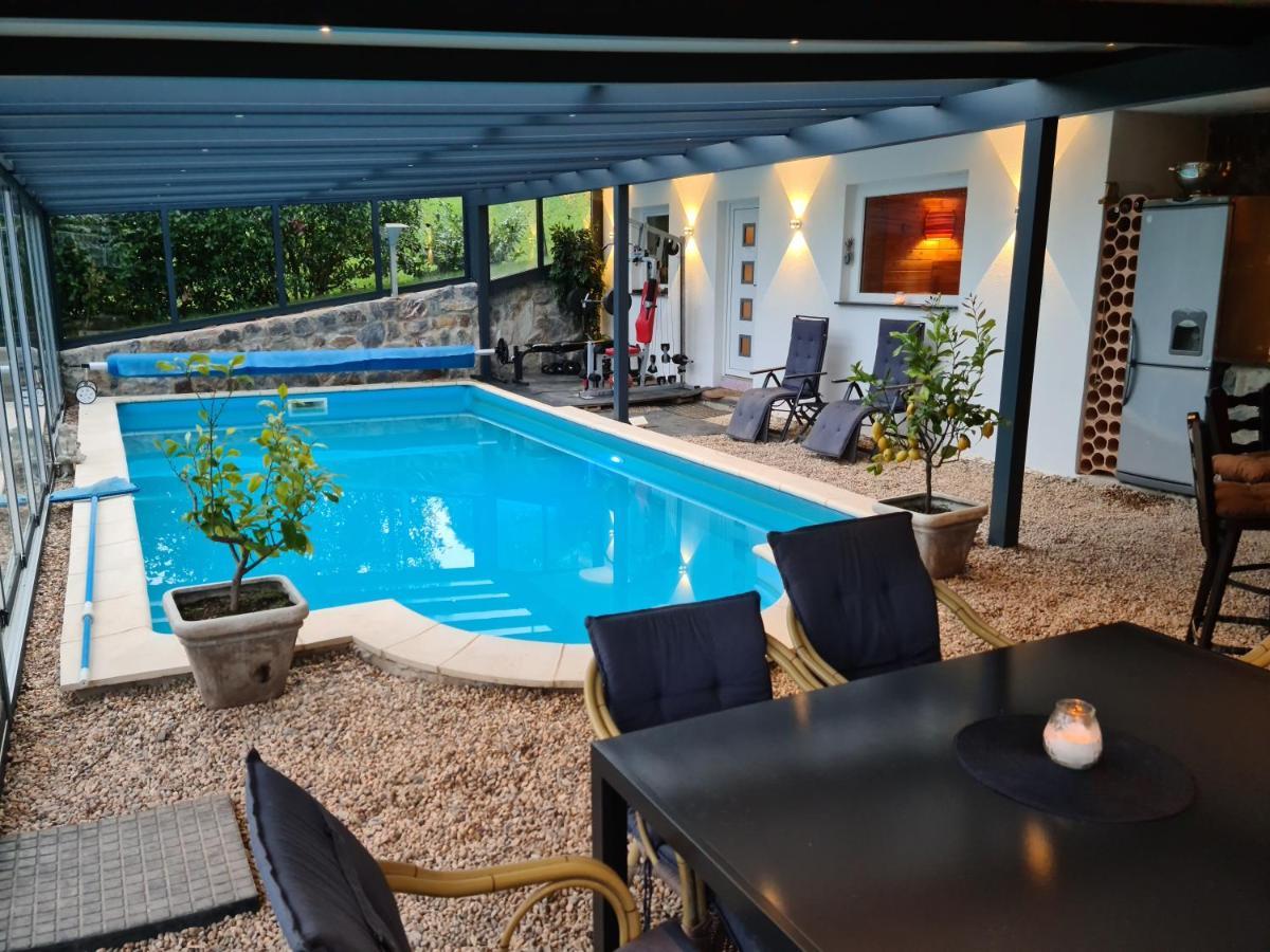 Wellness Apartments Sophienhoehe Am Pool Mechernich Eksteriør billede